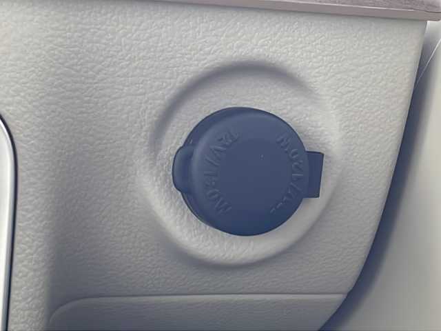 スズキ ラパン X 沖縄県 2022(令4)年 0.7万km トラッドカーキメタリック ディスプレイオーディオ/Ｂｌｕｅｔｏｏｔｈ/ドライブレコーダー/ＥＴＣ/コーナーセンサー/アイドリングストップ/ステアリングスイッチ/プッシュスタート/シートヒーター/ＬＥＤヘッドライト/スマートキー/LEDヘッドライト/純正フロアマット/純正アルミホイール