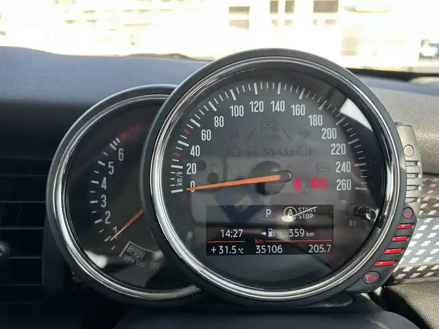 ＭＩＮＩ ミニ クーパー S 東京都 2015(平27)年 3.6万km 赤Ⅱ ディーラー車/純正ナビ（BT）/バックカメラ/純正１６インチアルミ/ETC/アイドリングストップ/キーレス/ABS/Wエアバック/スペアキー１本/保証書/取説