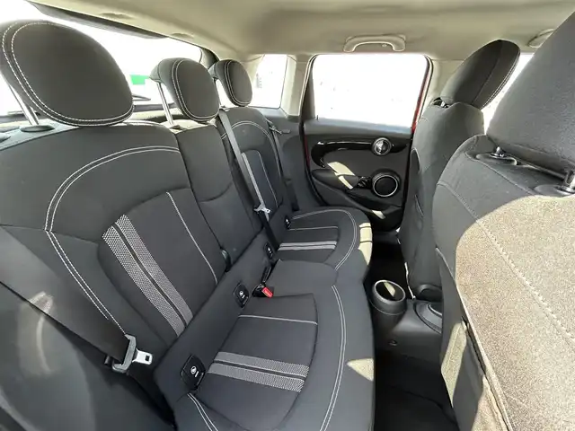 ＭＩＮＩ ミニ クーパー S 東京都 2015(平27)年 3.6万km 赤Ⅱ ディーラー車/純正ナビ（BT）/バックカメラ/純正１６インチアルミ/ETC/アイドリングストップ/キーレス/ABS/Wエアバック/スペアキー１本/保証書/取説