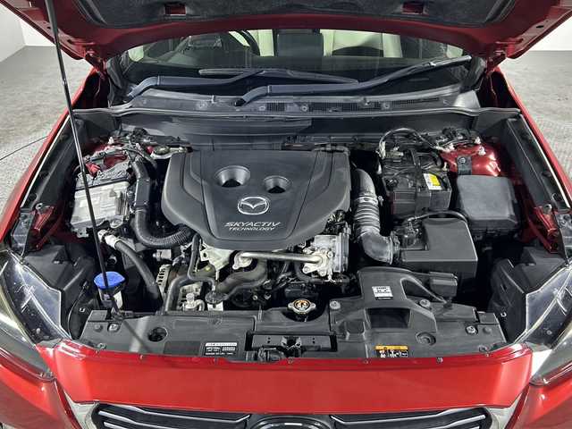 マツダ ＣＸ－３ XD ツーリング Lパッケージ 沖縄県 2015(平27)年 7.2万km ソウルレッドプレミアムメタリック 禁煙車/純正7インチナビ/【CD/DVD/フルセグTV/BT】/バックカメラ/ヘッドアップディスプレイ/ビルトインETC/ハーフレザーシート/シートヒーター/衝突被害軽減システム/レーンキープアシスト/ブラインドスポットモニター/オートマチックハイビーム/オートライト/オートワイパー/純正フロアマット/革巻きステアリング/LEDヘッドライト/18インチ純正アルミ