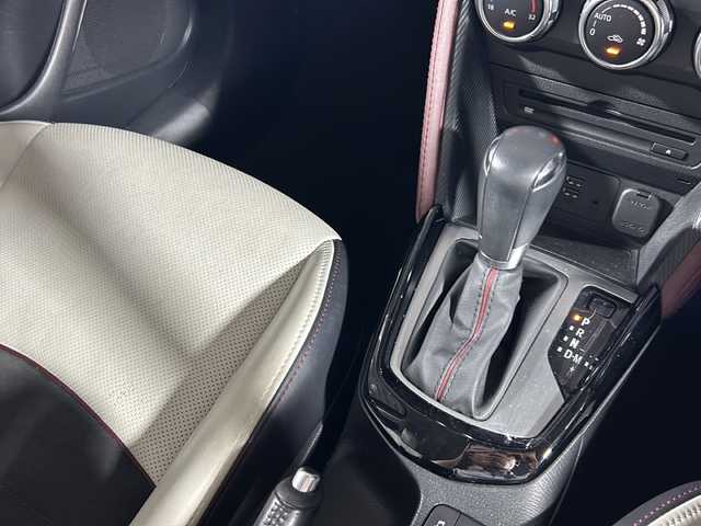 マツダ ＣＸ－３ XD ツーリング Lパッケージ 沖縄県 2015(平27)年 7.2万km ソウルレッドプレミアムメタリック 禁煙車/純正7インチナビ/【CD/DVD/フルセグTV/BT】/バックカメラ/ヘッドアップディスプレイ/ビルトインETC/ハーフレザーシート/シートヒーター/衝突被害軽減システム/レーンキープアシスト/ブラインドスポットモニター/オートマチックハイビーム/オートライト/オートワイパー/純正フロアマット/革巻きステアリング/LEDヘッドライト/18インチ純正アルミ