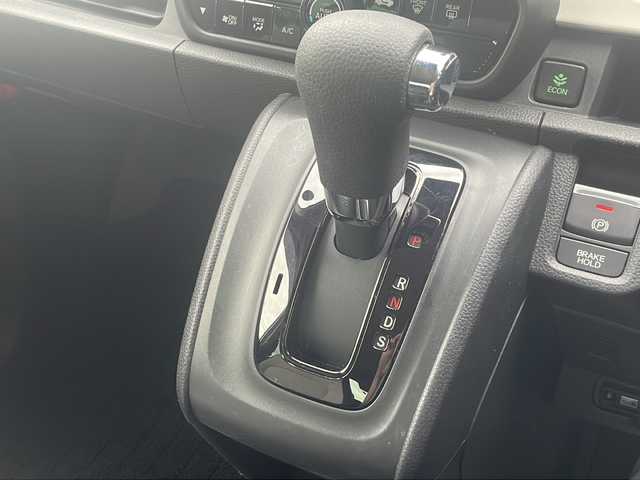 ホンダ Ｎ ＯＮＥ オリジナル 大阪府 2024(令6)年 1.4万km フィヨルドミストパール 8型ナビ　/ホンダセンシング　/Ｂカメラ　/ＥＴＣ　/ヘッドライトレベライザー　/クルーズコントロール　/オートライト/ＬＥＤヘッドライト/ドラレコ　/半革シート/フルセグＴＶ/純正フロアマット/保証書/取説/スペアキーｘ１