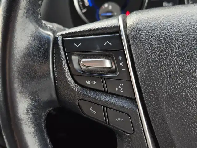 トヨタ ヴェルファイア ハイブリット ZR 鹿児島県 2016(平28)年 8.2万km ホワイトパールクリスタルシャイン モデリスタエアロ/後席フリップダウンモニター　/ビルトインＥＴＣ　/両側パワースライドドア　/レーダークルーズコントロール　/パワーバックドア　/純正ＳＤナビ（ＮＳＺＮ－Ｚ６６Ｔ）　/Ｂｌｕｅｔｏｏｔｈオーディオ　/フルセグテレビ/D+N席パワーシート/オットマン/バックカメラ/純正アルミホイール(17インチ)/前後コーナーセンサー/横滑り防止装置/エアバッグ(W+サイド)/カーテンエアバッグ/プッシュスタート/スマートキー