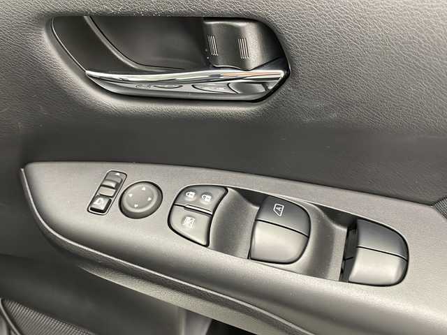 日産 セレナ ハイウェイスター V 宮崎県 2022(令4)年 4.3万km クリスタルホワイトパール プロパイロット/エマ―ジェンシーブレーキ/LDW(車線逸脱警報）/LDP（車線逸脱防止支援）/BSW(後側方車両検知警報）/BSI(後側衝突防止支援）/速度標識表示/道路標識表示/オートマチックハイビーム/クリアランスソナー/インテリジェントルームミラー/純正7インチSDナビ/フルセグTV/アラウンドビューモニター/両側パワースライドドア/ハンズフリーオートスライドドア/LEDヘッドライト/ビルトインETC/純正16インチAW/純正ドライブレコーダー（DJ4-D)/アイドリングストップ/スマートキー×2/保証書/取扱説明書