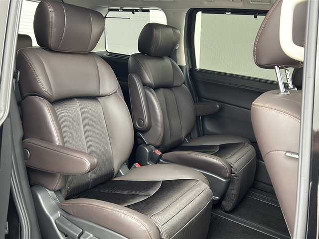 日産 エルグランド 250ハイウェイスターS 福島県 2021(令3)年 1.7万km 黒 ／禁煙車/／純正ナビ/／全周囲カメラ/／ＥＴＣフルセグ/／衝突軽減装置/／両側電動スライドドア/／ドライブレコーダー/／Ｂｌｕｅｔｏｏｔｈ/／ハーフレザーシー/ト／オートライト/／オートエアコン/／スマートキー