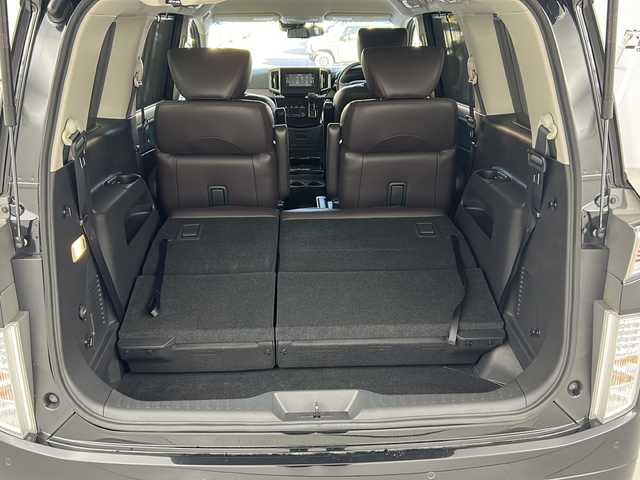 日産 エルグランド 250ハイウェイスターS 福島県 2021(令3)年 1.7万km 黒 ／禁煙車/／純正ナビ/／全周囲カメラ/／ＥＴＣフルセグ/／衝突軽減装置/／両側電動スライドドア/／ドライブレコーダー/／Ｂｌｕｅｔｏｏｔｈ/／ハーフレザーシー/ト／オートライト/／オートエアコン/／スマートキー