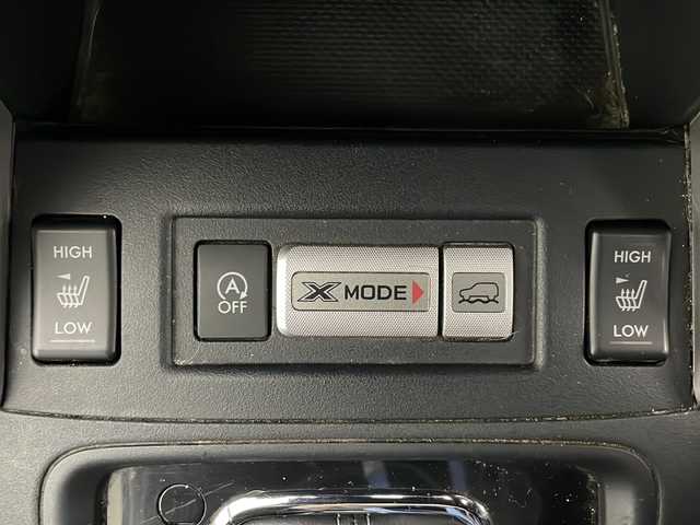 スバル フォレスター S－リミテッド 道央・札幌 2015(平27)年 6.4万km クリスタルブラックシリカ ・4WD/・社外ナビ&TV&BT&CD&DVD/・バックカメラ/・アイサイト/・アダプティブクルーズコントロール/・S1-DRIVE/・ハーフレザーシート/・前席パワーシート/・前席シートヒーター/・パドルシフト/・ドアミラーヒーター/・X-MODE/・キセノンヘッドライト/・オートライト