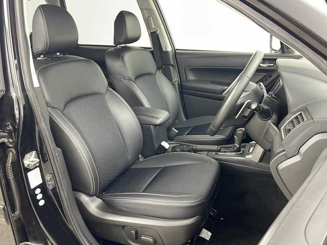 スバル フォレスター S－リミテッド 道央・札幌 2015(平27)年 6.4万km クリスタルブラックシリカ ・4WD/・社外ナビ&TV&BT&CD&DVD/・バックカメラ/・アイサイト/・アダプティブクルーズコントロール/・S1-DRIVE/・ハーフレザーシート/・前席パワーシート/・前席シートヒーター/・パドルシフト/・ドアミラーヒーター/・X-MODE/・キセノンヘッドライト/・オートライト