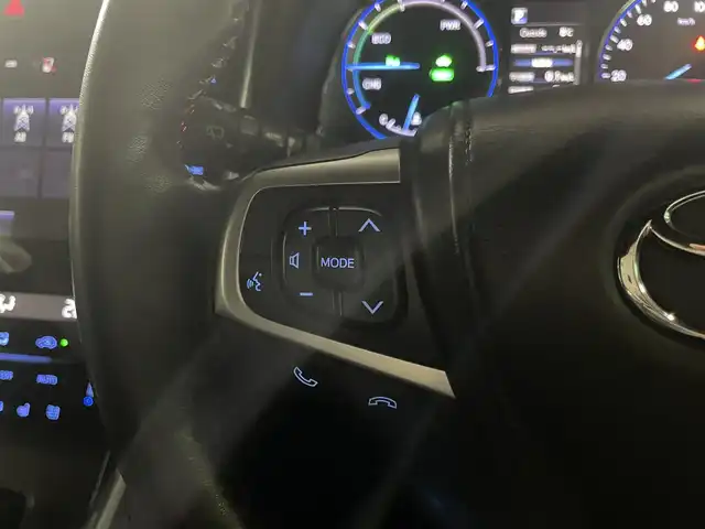 トヨタ ハリアー ハイブリッド プログレス メタル&レザーP 青森県 2017(平29)年 11万km ホワイトパールクリスタルシャイン 純正ＳＤナビＴＶパノラミックビューモニター/レザーシート/電動シート＆シートヒーター/パワーバックドア/ＡＣ１００V/クリアランスソナー/ＬＥＤヘッドライト/社外１７ＡＷ積み込み/純正１８ＡＷ/スマートキー／カードキー/セーフティセンスP/新車時保証書/取扱説明書