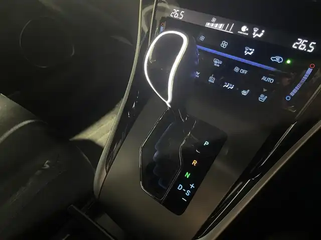 トヨタ ハリアー ハイブリッド プログレス メタル&レザーP 青森県 2017(平29)年 11万km ホワイトパールクリスタルシャイン 純正ＳＤナビＴＶパノラミックビューモニター/レザーシート/電動シート＆シートヒーター/パワーバックドア/ＡＣ１００V/クリアランスソナー/ＬＥＤヘッドライト/社外１７ＡＷ積み込み/純正１８ＡＷ/スマートキー／カードキー/セーフティセンスP/新車時保証書/取扱説明書