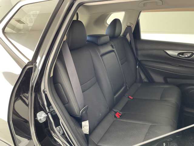 日産 エクストレイル 20X エマージェンシーブレーキ 愛知県 2017(平29)年 5.5万km ダイヤモンドブラック 純正ナビ　SDカードなし/シートヒーター/バックカメラ/コーナーセンサー/アルミホイール/LEDヘッドライト/オートライト/ETC/衝突軽減システム/フルセグ/CD DVD/Bluetooth/ステアリングスイッチ/スマートキー/プッシュスタート