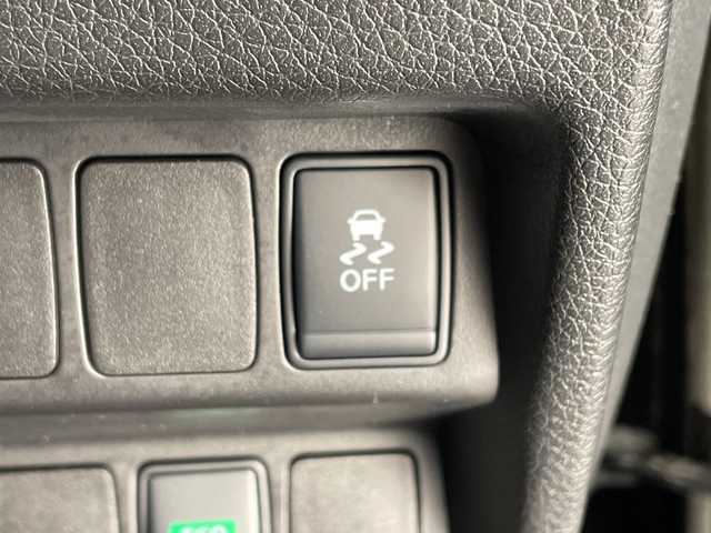 日産 エクストレイル 20X エマージェンシーブレーキ 愛知県 2017(平29)年 5.5万km ダイヤモンドブラック 純正ナビ　SDカードなし/シートヒーター/バックカメラ/コーナーセンサー/アルミホイール/LEDヘッドライト/オートライト/ETC/衝突軽減システム/フルセグ/CD DVD/Bluetooth/ステアリングスイッチ/スマートキー/プッシュスタート