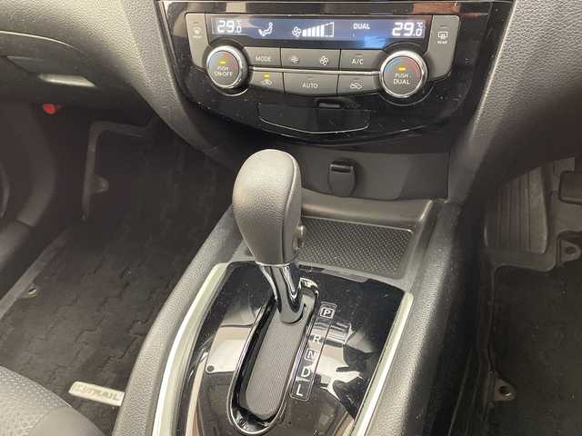 日産 エクストレイル 20X エマージェンシーブレーキ 愛知県 2017(平29)年 5.5万km ダイヤモンドブラック 純正ナビ　SDカードなし/シートヒーター/バックカメラ/コーナーセンサー/アルミホイール/LEDヘッドライト/オートライト/ETC/衝突軽減システム/フルセグ/CD DVD/Bluetooth/ステアリングスイッチ/スマートキー/プッシュスタート