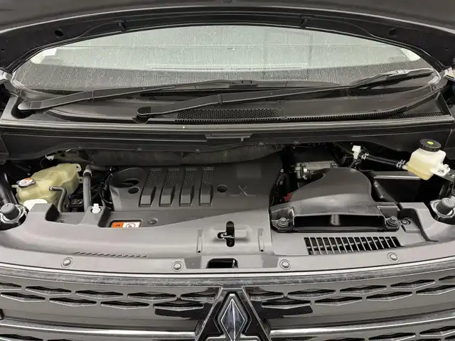 三菱 デリカＤ：５ シャモニー 三重県 2025(令7)年 0.1千km グラファイトグレーメタリック/ブラックマイカ 2.2L ディーゼルターボ/パートタイム4WD/MTモード付インパネ8AT/マルチアラウンドモニター/両側オートスライドドア/e-Assist/・衝突被害軽減ブレーキシステム［FCM］/・車線逸脱警報システム［LDW］/・レーダークルーズコントロールシステム［ACC］/・オートマチックハイビーム［AHB］/・誤発進抑制機能（前進時）/・後側方車両検知警報システム（レーンチェンジアシスト機能付）［BSW/LCA］/・後退時交差車両検知警報システム［RCTA］/など/装備/・ハーフレザーシート/・シートヒーター（D/N）/・パワーシート（D6way）/・エレクトリックテールゲート（電動バックドア）/・左右独立オートエアコン/・AC100V電源コンセント（100W）/・オートライト/・LED ヘッドランプ＋フロントフォグランプ/・パドルシフト/・オートワイパー/・自動防眩ルームミラー（カメラモニター内蔵）/・シャモニー専用 純正18inAW（ブラック塗装）/・プッシュスタート/・CHAMONIX専用OPボディカラー『グラファイトグレーメタリック/ブラックマイカ［U27X42］［H2X］』/・保/取/・スマートキーx2/など