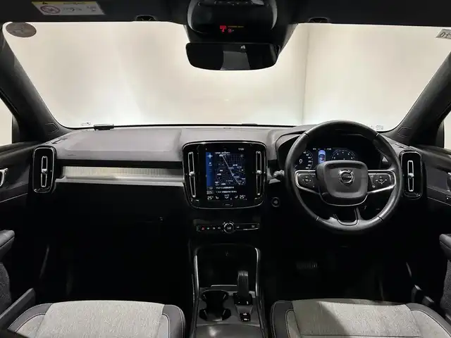 ボルボ ＸＣ４０ B4 モメンタム 愛知県 2020(令2)年 4.3万km ライトブルーⅡ クライメートＰＫＧ　/シートヒーター　/ハンドルヒーター　/インテリジェントセーフティ　/純正ナビ　/Ｂｌｕｅｔｏｏｔｈ　/フルセグＴＶ　/ＡｐｐｌｅＣａｒＰｌａｙ　/ＡｎｄｒｏｉｄＡｕｔｏ　/ＡＣＣ　/ＬＫＡ　/ＢＳＭ/パワーバックドア/プッシュスタート/アイドリングストップ/ETC