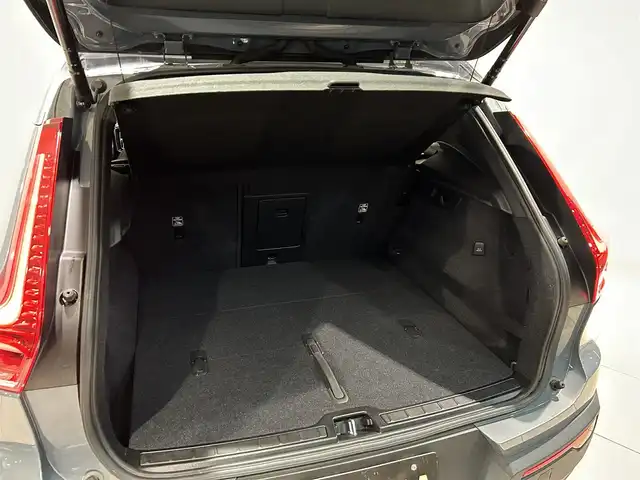 ボルボ ＸＣ４０ B4 モメンタム 愛知県 2020(令2)年 4.3万km ライトブルーⅡ クライメートＰＫＧ　/シートヒーター　/ハンドルヒーター　/インテリジェントセーフティ　/純正ナビ　/Ｂｌｕｅｔｏｏｔｈ　/フルセグＴＶ　/ＡｐｐｌｅＣａｒＰｌａｙ　/ＡｎｄｒｏｉｄＡｕｔｏ　/ＡＣＣ　/ＬＫＡ　/ＢＳＭ/パワーバックドア/プッシュスタート/アイドリングストップ/ETC