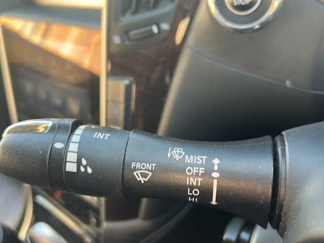 日産 スカイライン ハイブリッド 350GT Type SP 静岡県 2015(平27)年 15.2万km パール