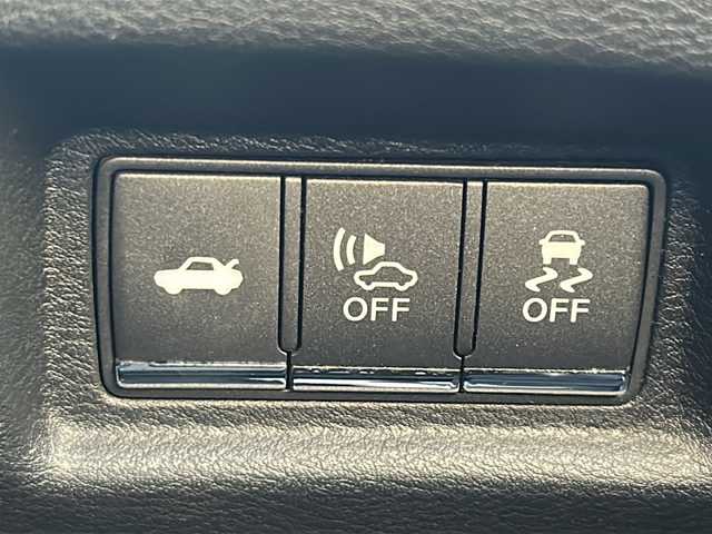 日産 スカイライン ハイブリッド 350GT Type SP 静岡県 2015(平27)年 15.2万km パール