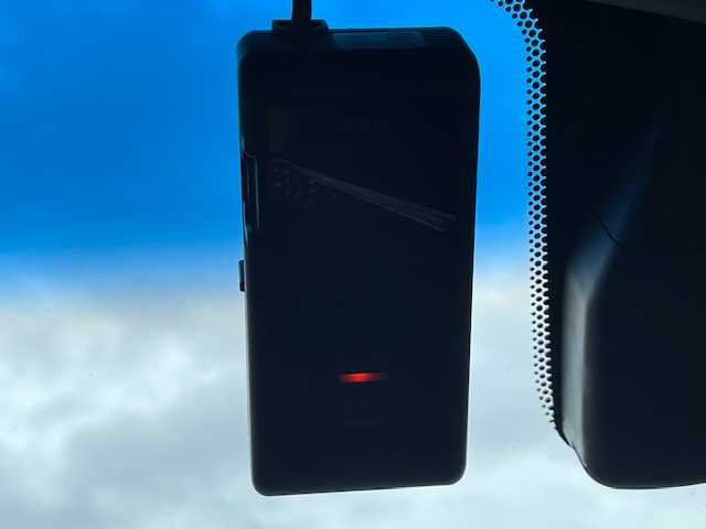 トヨタ クラウン ハイブリッド アスリートSJ-フロンティアLTD 福岡県 2018(平30)年 7.7万km ホワイトパールクリスタルシャイン サンルーフ/モデリスタエアロ/モデリスタマフラー/トヨタセーフティーセンス/・プリクラッシュセーフティ/・レーダークルーズコントロール/・レーントレーシングアシスト/・オートマチックハイビーム/・レーンディパーチャーアラート/純正メモリナビ/DTV/　CD/DVD/BT/BD/AUX/SD/USB/ハーフレザーシート/前席パワーシート/前席シートヒーター/バックカメラ/クリアランスソナー/純正ドライブレコーダー/プッシュスタート/ドアバイザー/スペアタイヤ/純正ビルトイン2.0ETC/ユピテルレーダー探知機/【SCX-R203】