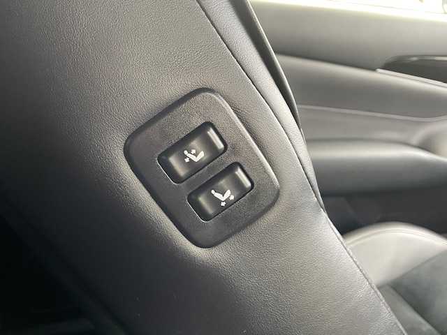 トヨタ クラウン ハイブリッド アスリートSJ-フロンティアLTD 福岡県 2018(平30)年 7.7万km ホワイトパールクリスタルシャイン サンルーフ/モデリスタエアロ/モデリスタマフラー/トヨタセーフティーセンス/・プリクラッシュセーフティ/・レーダークルーズコントロール/・レーントレーシングアシスト/・オートマチックハイビーム/・レーンディパーチャーアラート/純正メモリナビ/DTV/　CD/DVD/BT/BD/AUX/SD/USB/ハーフレザーシート/前席パワーシート/前席シートヒーター/バックカメラ/クリアランスソナー/純正ドライブレコーダー/プッシュスタート/ドアバイザー/スペアタイヤ/純正ビルトイン2.0ETC/ユピテルレーダー探知機/【SCX-R203】