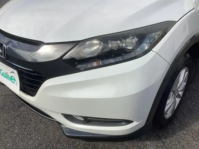 ホンダ ヴェゼル ハイブリッド X 千葉県 2015(平27)年 11.1万km ホワイトオーキッドパール ワンオーナー 車/純正ナビゲーション/Bluetooth/CD/TV/バックカメラ/スマートキー×2/LEDヘッドライト/横滑り防止装置/取り扱い説明書有り/ドライブレコーダー/ETC