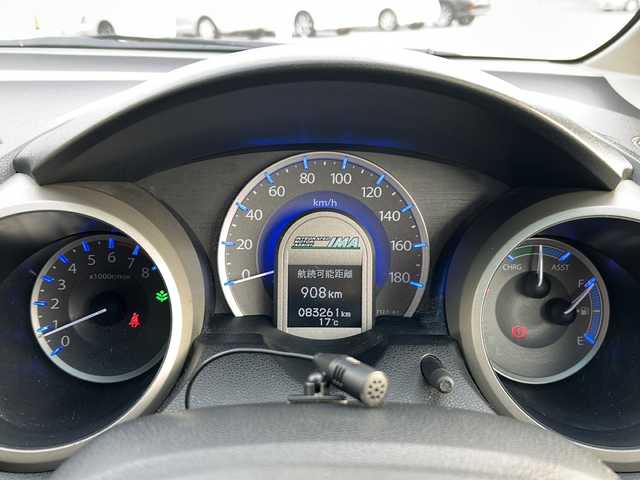 ホンダ フィット ハイブリット スマート セレクション 兵庫県 2011(平23)年 8.4万km プレミアムホワイトパール 社外ナビ（ワンセグ/FM/AM//Bluetooth）/スマートキー/クルーズコントロール/ＥＴＣ/ＵＳＢ/純正フロアマット/ステアリングリモコン/オートライト/ドアバイザー