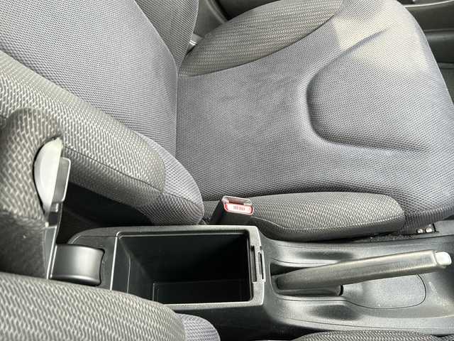 ホンダ フィット ハイブリット スマート セレクション 兵庫県 2011(平23)年 8.4万km プレミアムホワイトパール 社外ナビ（ワンセグ/FM/AM//Bluetooth）/スマートキー/クルーズコントロール/ＥＴＣ/ＵＳＢ/純正フロアマット/ステアリングリモコン/オートライト/ドアバイザー