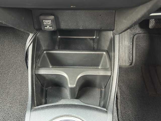 ホンダ フィット ハイブリット スマート セレクション 兵庫県 2011(平23)年 8.4万km プレミアムホワイトパール 社外ナビ（ワンセグ/FM/AM//Bluetooth）/スマートキー/クルーズコントロール/ＥＴＣ/ＵＳＢ/純正フロアマット/ステアリングリモコン/オートライト/ドアバイザー