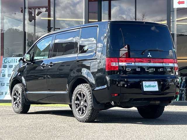 三菱 デリカＤ：５ D－Power package 大阪府 2017(平29)年 8.9万km ダイヤモンドブラックマイカ フリップダウンモニター（カロッツェリア）　社外１６ＡＷ　クルーズコントロール　シートヒーター　両側パワースライドドア　デジタルインナーミラー　バックカメラ　ＥＴＣ　ストラーダナビ　フルセグＴＶ　社外ナビ　ＣＤ　ＤＶＤ　Ｂｌｕｅｔｏｏｔｈ　純正オーディオ　社外フロアマット　HIDヘッドライト　パワーバックドア