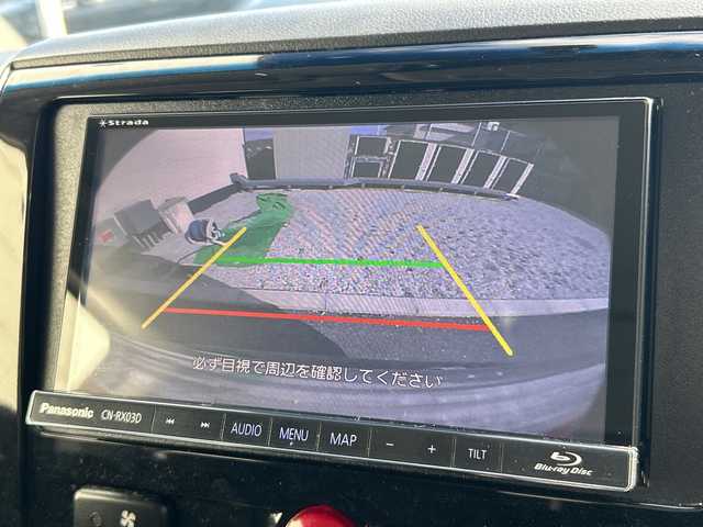 三菱 デリカＤ：５ D－Power package 大阪府 2017(平29)年 8.9万km ダイヤモンドブラックマイカ フリップダウンモニター（カロッツェリア）　社外１６ＡＷ　クルーズコントロール　シートヒーター　両側パワースライドドア　デジタルインナーミラー　バックカメラ　ＥＴＣ　ストラーダナビ　フルセグＴＶ　社外ナビ　ＣＤ　ＤＶＤ　Ｂｌｕｅｔｏｏｔｈ　純正オーディオ　社外フロアマット　HIDヘッドライト　パワーバックドア