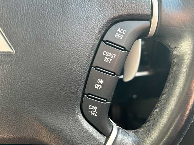 三菱 デリカＤ：５ D－Power package 大阪府 2017(平29)年 8.9万km ダイヤモンドブラックマイカ フリップダウンモニター（カロッツェリア）　社外１６ＡＷ　クルーズコントロール　シートヒーター　両側パワースライドドア　デジタルインナーミラー　バックカメラ　ＥＴＣ　ストラーダナビ　フルセグＴＶ　社外ナビ　ＣＤ　ＤＶＤ　Ｂｌｕｅｔｏｏｔｈ　純正オーディオ　社外フロアマット　HIDヘッドライト　パワーバックドア