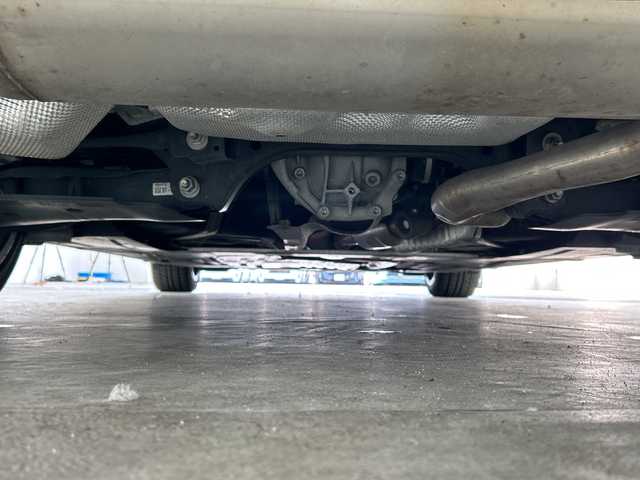 ＢＭＷ ３２０ｉ Mスポーツ 三重県 2020(令2)年 7万km 白 /禁煙車//BMWライブ・コックピット：//12.3インチ マルチ・ディスプレイ・メーター・パネル//10.25インチ ワイド・コントロール・ディスプレイ//HDDナビゲーション・システム//Mスポーツ専用マルチファンクション/　Mスポーツ・レザー・ステアリング・ホイール（パドルシフト付）//Mスポーツ専用スポーツ・シート（運転席&助手席）//アルカンタラ／センサテック・コンビネーション・シート/＜カラー：ブラック（ブルー・ステッチ付）＞//パーキング・アシスト：//PDC//パーキング・アシスト（並列・縦列）//リヤ・ビュー・カメラ（予想進路表示機能付）//ワイヤレス充電//レーダークルーズコントロール//インテリジェントセーフティ//衝突軽減ブレーキ//レーンキープアシスト//ブラインドスポットモニター//オートハイビーム//純正前後ドライブレコーダー