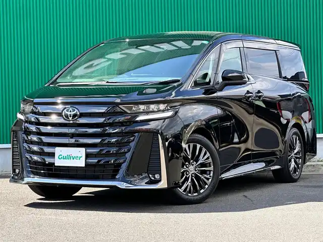 トヨタ ヴェルファイア ハイブリット Z プレミア 宮城県 2024(令6)年 0.6万km ブラック デジタルインナーミラー/＝＝＝/左右独立ムーンルーフ/トヨタチームメイト/・アドバンストパーク/・パーキングサポートブレーキ（周辺静止物）/・アドバンストドライブ/・緊急時操舵支援/・フロントクロストラフィックアラート/・レーンチェンジアシスト/・ドライバーモニターカメラ/セーフティセンス/・プリクラッシュセーフティ/・レーントレーシングアシスト/・全車速追従機能付レーダークルーズコントロール/・アダプティブハイビームシステム/・ロードサインアシスト/・ドライバー異常時対応システム/・プロアクティブドライビングアシスト/・発進遅れ告知機能/BSM/パーキングサポートブレーキ/12インチフリップダウンモニター/14インチディスプレイオーディオ/・車載ナビ/・地デジTV/・USB/HDMI/・AppleCarPlay/AndroidAuto/・ETC2.0/床下透過表示機能付パノラミックビューモニター/ヘッドアップディスプレイ/ドライブレコーダー/両側パワースライドドア/パワーバックドア/本革シート/シートヒーター/ベンチレーション/ステアリングヒーター