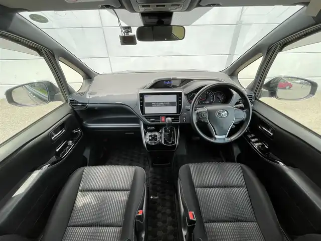 トヨタ ヴォクシー ZS 煌Ⅱ 千葉県 2020(令2)年 3.6万km イナズマスパーキングブラックガラスフレーク 純正10インチナビ/フルセグTV/CD/DVD/BT/ビルトインETC/純正12インチフリップダウンモニター/LEDヘッドライト/LEDフォグ/ウインカーミラー/ステアリングスイッチ/純正16インチアルミホイール