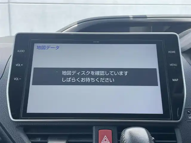 トヨタ ヴォクシー ZS 煌Ⅱ 千葉県 2020(令2)年 3.6万km イナズマスパーキングブラックガラスフレーク 純正10インチナビ/フルセグTV/CD/DVD/BT/ビルトインETC/純正12インチフリップダウンモニター/LEDヘッドライト/LEDフォグ/ウインカーミラー/ステアリングスイッチ/純正16インチアルミホイール