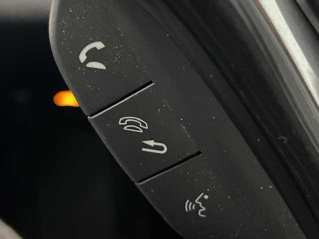 ホンダ ヴェゼル RS ホンダセンシング 宮城県 2019(令1)年 3.2万km プラチナホワイトパール ホンダセンシング/・衝突軽減ブレーキ（CMBS)/・アダプティブクルーズコントロール（ACC)/・路外逸脱抑制防止機能/オートライト/シートヒーター/ドライブレコーダー/ビルドインETC/社外SDナビ/単眼カメラ/フルセグTV/Bluetooth接続/バックカメラ/純正LEDヘッドライト/純正１８インチアルミホイール/純正フロアマット