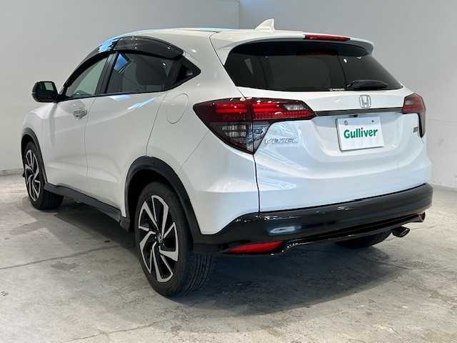 ホンダ ヴェゼル RS ホンダセンシング 宮城県 2019(令1)年 3.2万km プラチナホワイトパール ホンダセンシング/・衝突軽減ブレーキ（CMBS)/・アダプティブクルーズコントロール（ACC)/・路外逸脱抑制防止機能/オートライト/シートヒーター/ドライブレコーダー/ビルドインETC/社外SDナビ/単眼カメラ/フルセグTV/Bluetooth接続/バックカメラ/純正LEDヘッドライト/純正１８インチアルミホイール/純正フロアマット