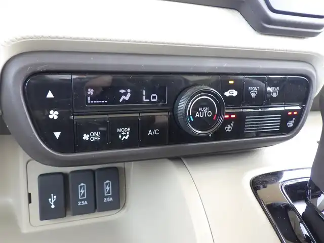 ホンダ Ｎ ＢＯＸ G EX ターボ ホンダセンシング 千葉県 2019(令1)年 3万km ピーチブロッサムパール ホンダセンシング/・衝突軽減ブレーキ（CMBS）/・車線維持支援システム（LKAS）/・アダプティブクルーズコントロール（ACC）/・後方誤発進抑制機能/・誤発進抑制機能/両側パワースライドドア/純正メモリーナビ/【CD再生機能　Bluetooth接続】/バックカメラ/ドライブレコーダー/革巻きステアリング/ステアリングスイッチ/ETC/LEDヘッドライト/ウインカーミラー/リアコーナーセンサー/Moduro14インチアルミホイル/サイド/カーテンエアバッグ/Honda スマートキー