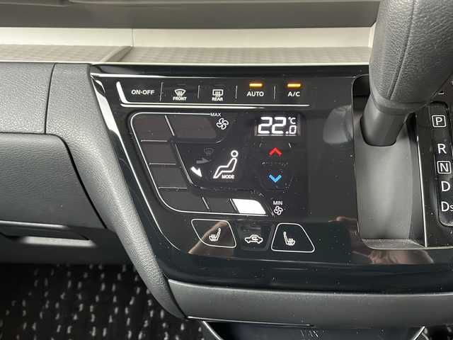 三菱 デリカミニ T プレミアム 山形県 2023(令5)年 1.3万km アメジストブラック ワンオーナー/マイパイロット/　ACC (レーダークルーズコントロール) /　LKA (車線維持支援機能) /純正ディスプレイオーディオ/　Bluetooth接続/　HDMI/アラウンドビューカメラ/両側パワースライドドア/ステアリングヒーター/ハーフレザーシート/シートヒーター/デジタルインナーミラー/LEDヘッドライト/フォグランプ/純正リモコンエンジンスターター/スマートキー