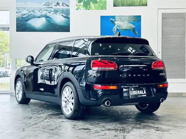 ＭＩＮＩ ＢＭＷ ミニ クラブマン クーパーSD 大阪府 2021(令3)年 2.7万km MINI Yoursエニグマティックブラック レザーシートP/ペッパーP/インテリジェントセーフティ/パワーシート/シートヒーター/Dシートメモリ/純正ナビ/バックカメラ/ACC/HUD/純正17インチAW/LEDヘッドライト/クリアランスソナー