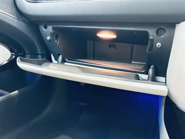 ＭＩＮＩ ＢＭＷ ミニ クラブマン クーパーSD 大阪府 2021(令3)年 2.7万km MINI Yoursエニグマティックブラック レザーシートP/ペッパーP/インテリジェントセーフティ/パワーシート/シートヒーター/Dシートメモリ/純正ナビ/バックカメラ/ACC/HUD/純正17インチAW/LEDヘッドライト/クリアランスソナー