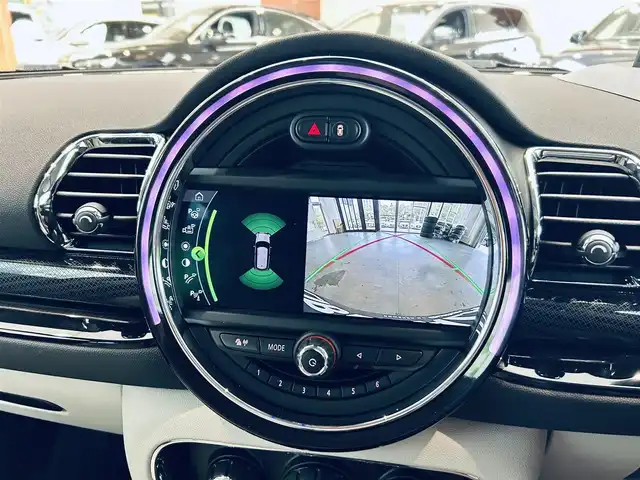 ＭＩＮＩ ＢＭＷ ミニ クラブマン クーパーSD 大阪府 2021(令3)年 2.7万km MINI Yoursエニグマティックブラック レザーシートP/ペッパーP/インテリジェントセーフティ/パワーシート/シートヒーター/Dシートメモリ/純正ナビ/バックカメラ/ACC/HUD/純正17インチAW/LEDヘッドライト/クリアランスソナー
