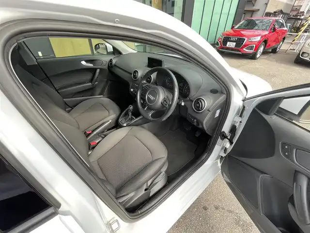 アウディ Ａ１ SB 1．0TFSI 石川県 2016(平28)年 2.8万km 白 メモリナビ/フルセグテレビ/バックカメラ/アイドリングストップ/プッシュスタート/ドライブレコーダー/ETC/コーナーセンサー前後/オートライト/HIDライト