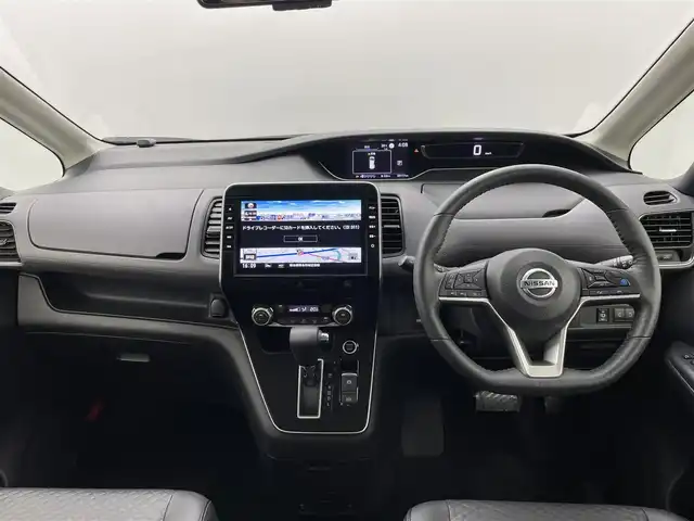日産 セレナ ハイウェイS V アーバンクロム 熊本県 2021(令3)年 3.9万km ダイヤモンドブラック 純正ナビ（ＣＤ・ＤＶＤ・フルセグ・ＢＴ）/全周囲カメラ　/純正後席モニター　/ビルトインＥＴＣ　/純正前方ドライブレコーダー　/両側パワースライドドア　/レーダークルーズコントロール/前後クリアランスソナー　/前席シートヒーター/ステアリングヒーター/プロパイロット/エマージェンシーブレーキ/レーンキープアシスト/標識認識機能/横滑り防止/アイドリングストップ/電動パーキングブレーキ/ブレーキホールド/インテリジェントルームミラー/純正フロアマット/純正１６インチAW/オートライト/LEDヘッドライト/フォグライト/スマートキー/プッシュスタート