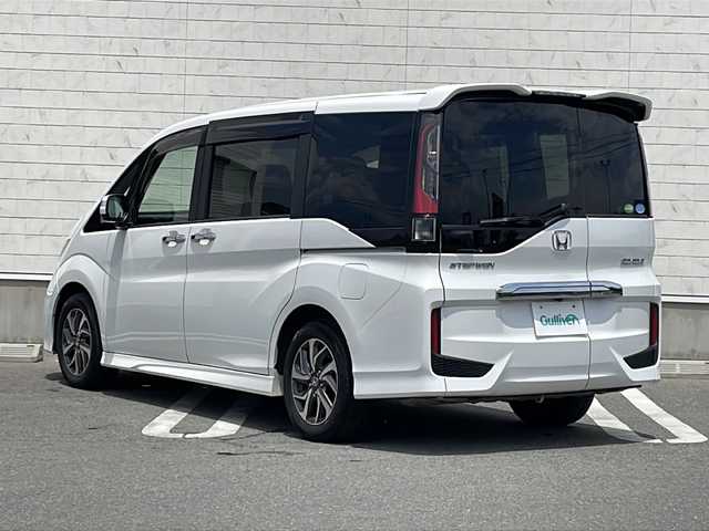 ホンダ ステップワゴン スパーダ 山形県 2016(平28)年 8.4万km ホワイトオーキッドパール 禁煙車/バックカメラ/アダプティブクルーズコントロール/車線維持支援システム/純正ナビ/（FM/AM/CD/DVD/SD/BT)/フルセグTV/ドライブレコーダー/ETC/片側パワースライドドア/LEDヘッドライト/わくわくゲート/16インチ純正アルミホイール/スペアキー/スマートキー/プッシュスタート