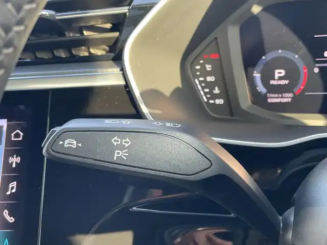 アウディ Ｑ３ 35TDIクワトロ Sライン 東京都 2020(令2)年 5.2万km 黒 純正ナビ/360°カメラ/フルセグTV/apple car play/android audio/レザーシート/シートヒーター/LEDヘッドライト/ACC/電動リアゲート/ETC2.0/ドライブレコーダー
