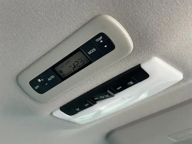 日産 セレナ e－パワー ハイウェイスター V 島根県 2020(令2)年 5.9万km ブリリアントホワイトパール プロパイロット/純正10インチナビ/CD/DVD/Blu-ray/DTV/Bluetooth/アラウンドビューモニター/純正フリップダウンモニター/両側パワースライドドア/社外AW付きスタッドレス積み込み/ステアリングスイッチ/デジタルインナーミラー /LEDオートライト/オートハイビーム/コーナーセンサー /BSM/ドライブレコーダー/ビルトインETC/後席エアコン/フロアマット/ドアバイザー