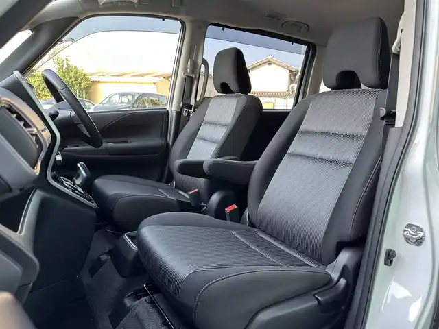 日産 セレナ e－パワー ハイウェイスター V 島根県 2020(令2)年 5.9万km ブリリアントホワイトパール プロパイロット/純正10インチナビ/CD/DVD/Blu-ray/DTV/Bluetooth/アラウンドビューモニター/純正フリップダウンモニター/両側パワースライドドア/社外AW付きスタッドレス積み込み/ステアリングスイッチ/デジタルインナーミラー /LEDオートライト/オートハイビーム/コーナーセンサー /BSM/ドライブレコーダー/ビルトインETC/後席エアコン/フロアマット/ドアバイザー