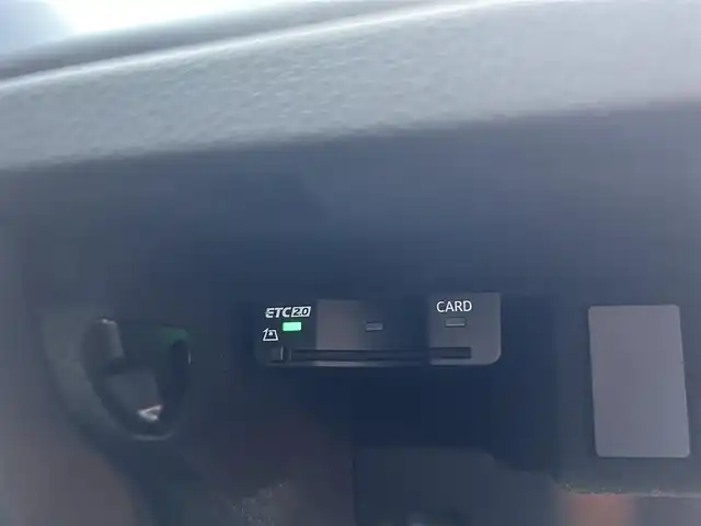 アウディ Ｑ３ SB 35TDIクワトロ Sライン 滋賀県 2021(令3)年 3.8万km グレイシアホワイトメタリック バーチャルコックピット/純正ナビ/（BT/USB/CarPlay）/３６０°カメラ/ベーシックパッケージ/・シートヒーター/・オートマチックテールゲート/・パワーシート/・Audiホールドシステム/アシスタンスパッケージ/・アダプティブクルーズアシスト/・ハイビームアシスト/・サイドアシスト/・リアクロストラフィックアシスト/プラスパッケージ/・パーシャルレザー/・マルチカラーアンビエントライティング/・純正19インチアルミホイール/テクノロジーパッケージ/・スマートフォンインターフェース/・ワイヤレスチャージング