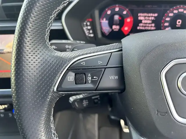 アウディ Ｑ３ SB 35TDIクワトロ Sライン 滋賀県 2021(令3)年 3.8万km グレイシアホワイトメタリック バーチャルコックピット/純正ナビ/（BT/USB/CarPlay）/３６０°カメラ/ベーシックパッケージ/・シートヒーター/・オートマチックテールゲート/・パワーシート/・Audiホールドシステム/アシスタンスパッケージ/・アダプティブクルーズアシスト/・ハイビームアシスト/・サイドアシスト/・リアクロストラフィックアシスト/プラスパッケージ/・パーシャルレザー/・マルチカラーアンビエントライティング/・純正19インチアルミホイール/テクノロジーパッケージ/・スマートフォンインターフェース/・ワイヤレスチャージング